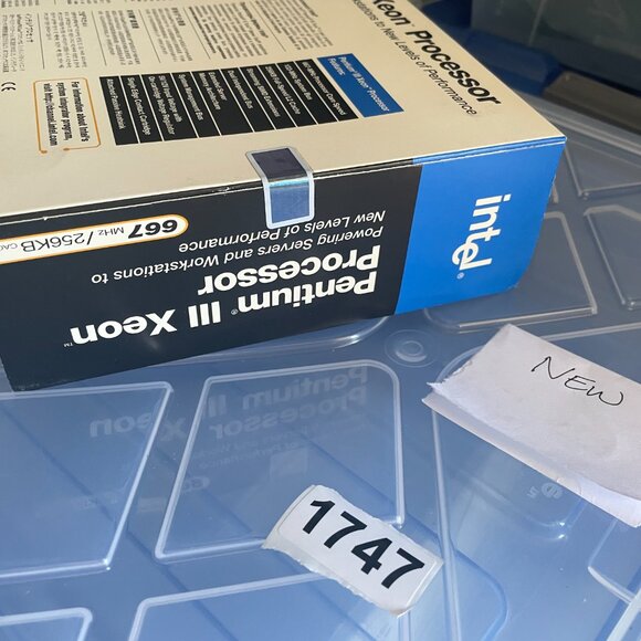 Vintage NEW SEALED SLOT 1 Intel Pentium 3 Xeon 667Mhz Processor - New in Box - Picture 7 of 7
